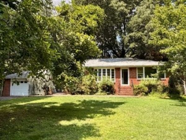 627 Old York Rd, Readington, NJ 08853