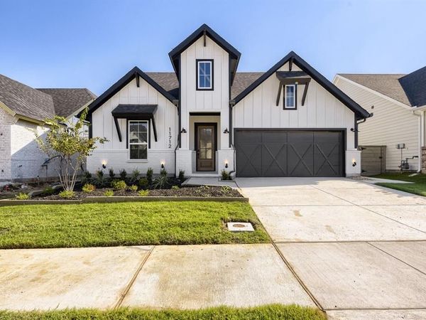 11712 Wildwood Street, Justin, TX 76247