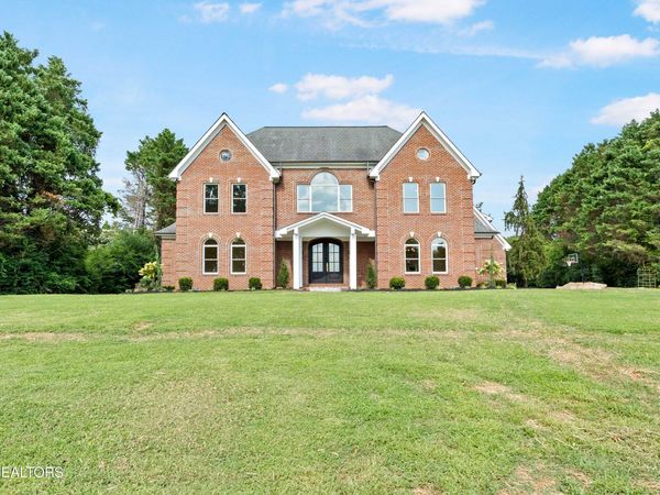 8724 Inlet Drive, Knoxville, TN 37922