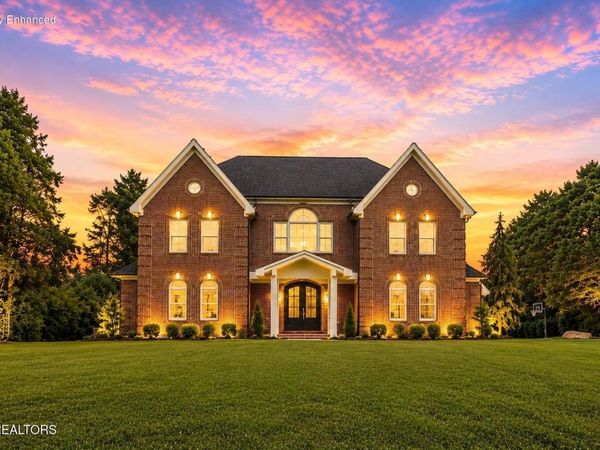 8724 Inlet Drive, Knoxville, TN 37922