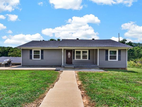 1021 N Campbell Road , Bowling Green, KY 42101