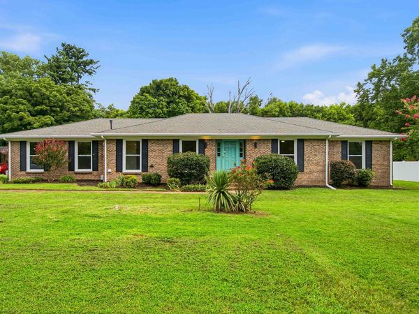 2316 Braxton Bragg Dr, Murfreesboro, TN 37129
