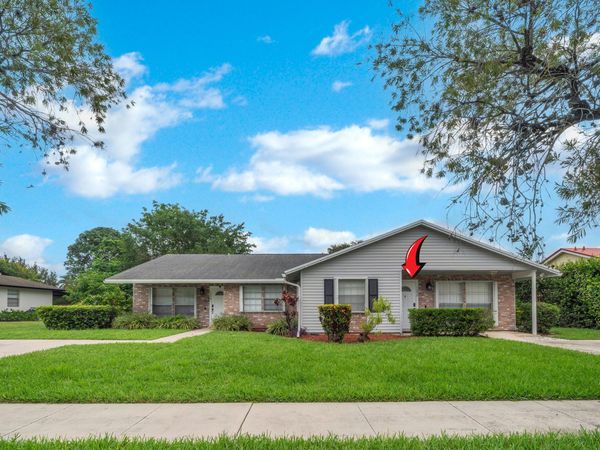 1350 Riverside Circle, Unit 2, Wellington, FL 33414