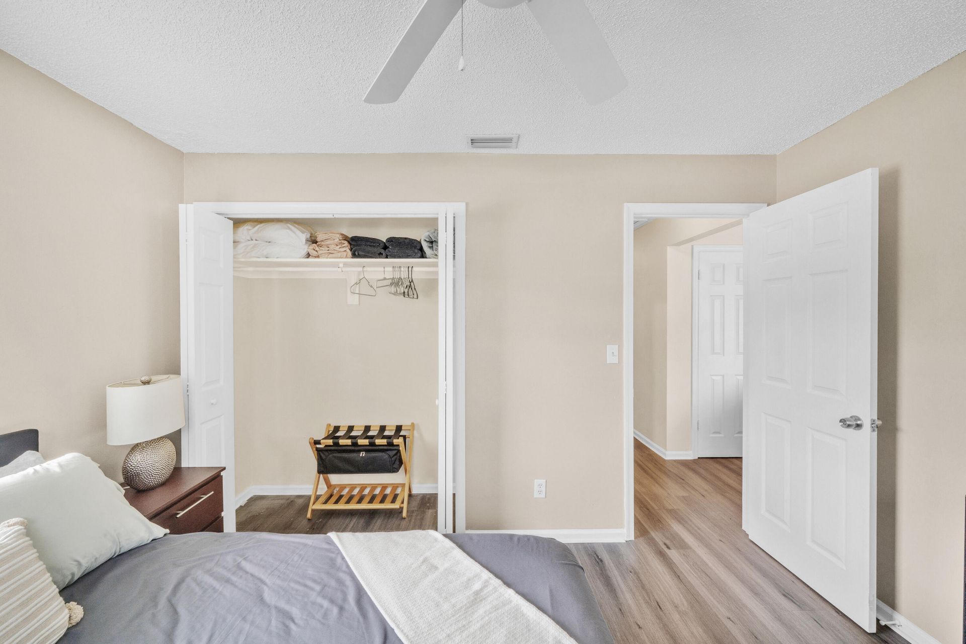 1350 Riverside Circle, Unit 2, Wellington, FL 33414 Photo