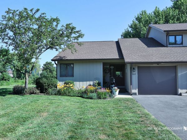 860 STRATFORD Court , Grayslake, IL 60030
