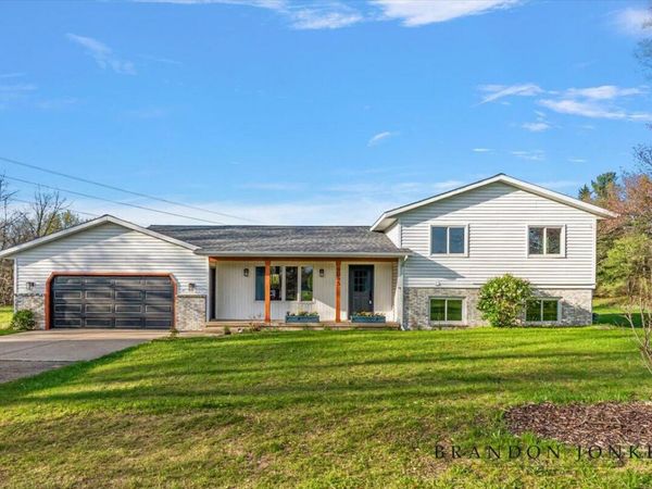 9095 76th Street SE, Alto, MI 49302