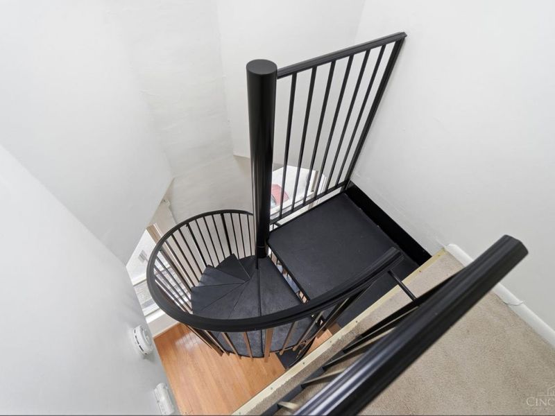 561 Milton Street, Unit D, Cincinnati, OH 45202 Photo 22