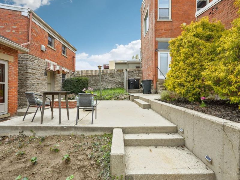 561 Milton Street, Unit D, Cincinnati, OH 45202 Photo 34