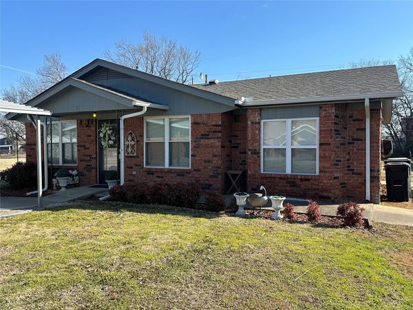 507 S 2nd Street , Morris, OK 74445
