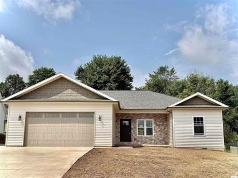 867 Fairway Drive, Howard, OH 43028 Photo 1