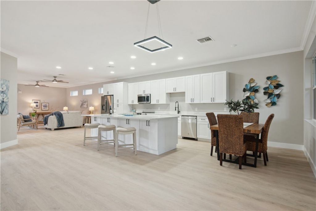 1018 Carolina Circle Sw, Vero Beach, FL 32962 Photo