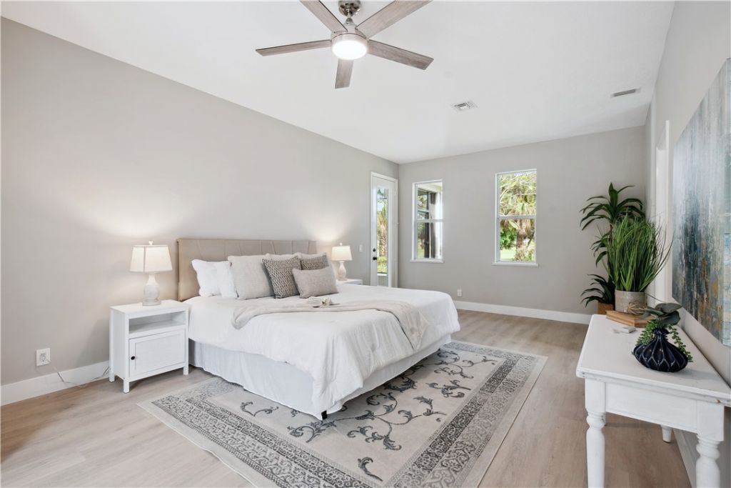 1018 Carolina Circle Sw, Vero Beach, FL 32962 Photo
