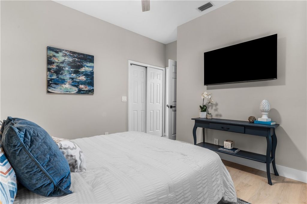 1018 Carolina Circle Sw, Vero Beach, FL 32962 Photo