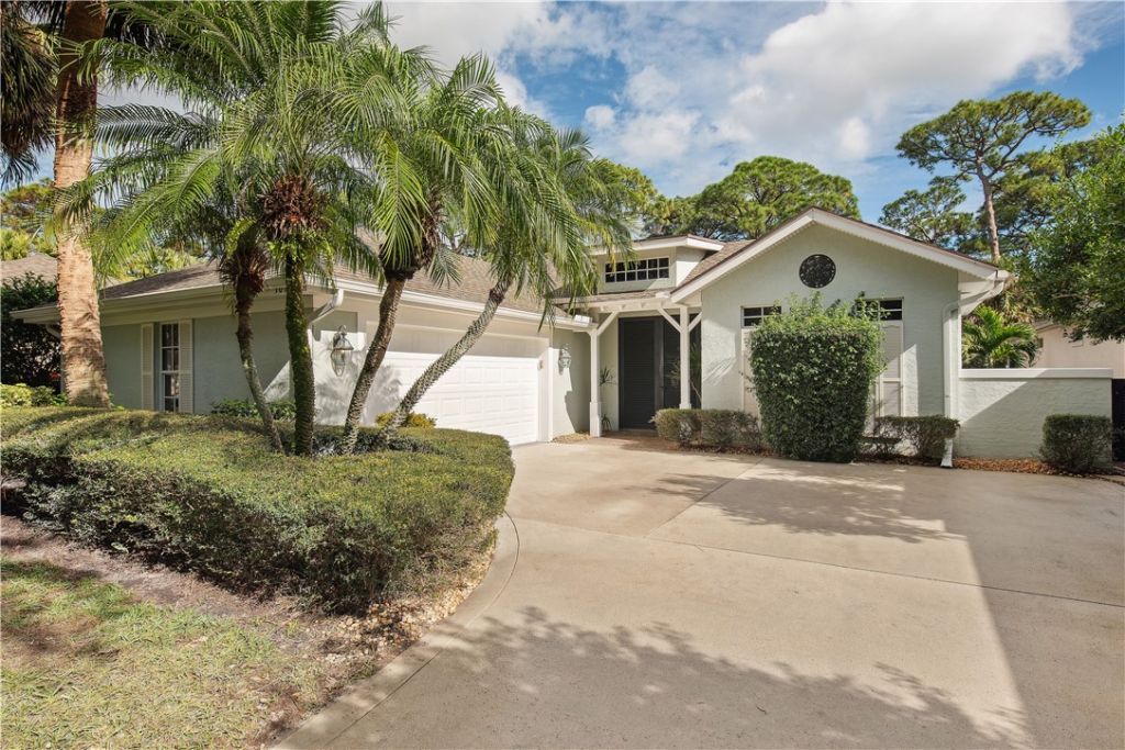 1018 Carolina Circle Sw, Vero Beach, FL 32962 Photo
