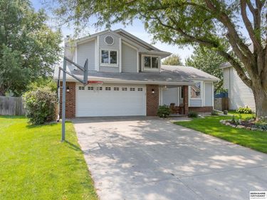 16967 Poppleton Avenue, Omaha, NE 68130