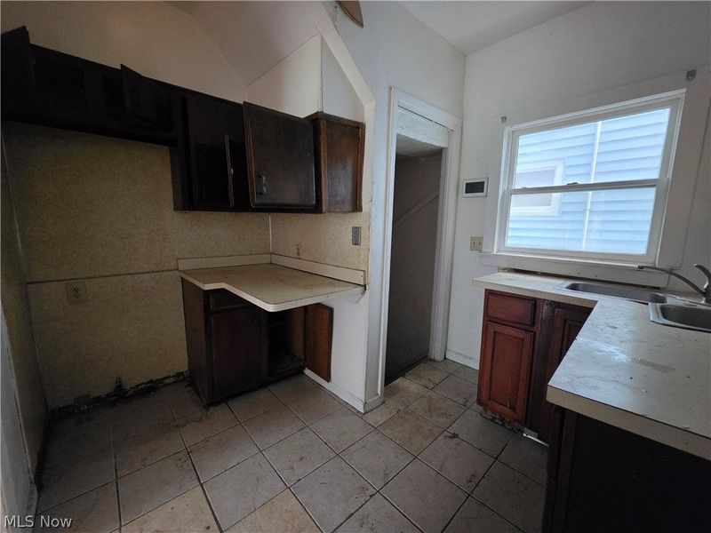 13303 Milan Avenue, East Cleveland, OH 44112 Photo 17