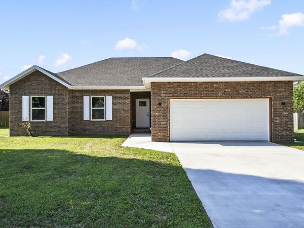 510 Pine Street , Willard, MO 65781