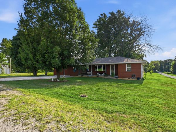208 S Clompton Street , Dadeville, MO 65635