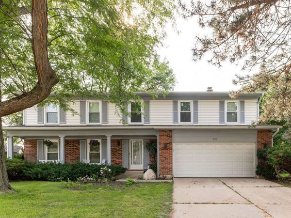 520 Highland Grove Drive , Buffalo Grove, IL 60089