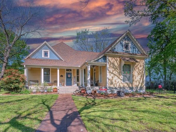 408 S Center Street, Forney, TX 75126