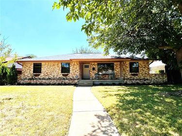 1540 Brook Valley Lane, Dallas, TX 75232