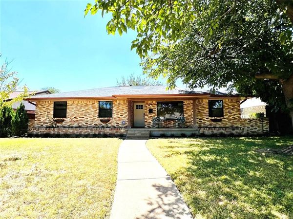 1540 Brook Valley Lane, Dallas, TX 75232