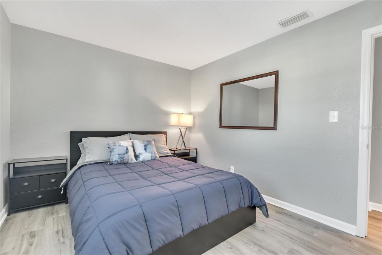 102 Pompano Drive Se, Unit C, Saint Petersburg, FL 33705 Photo