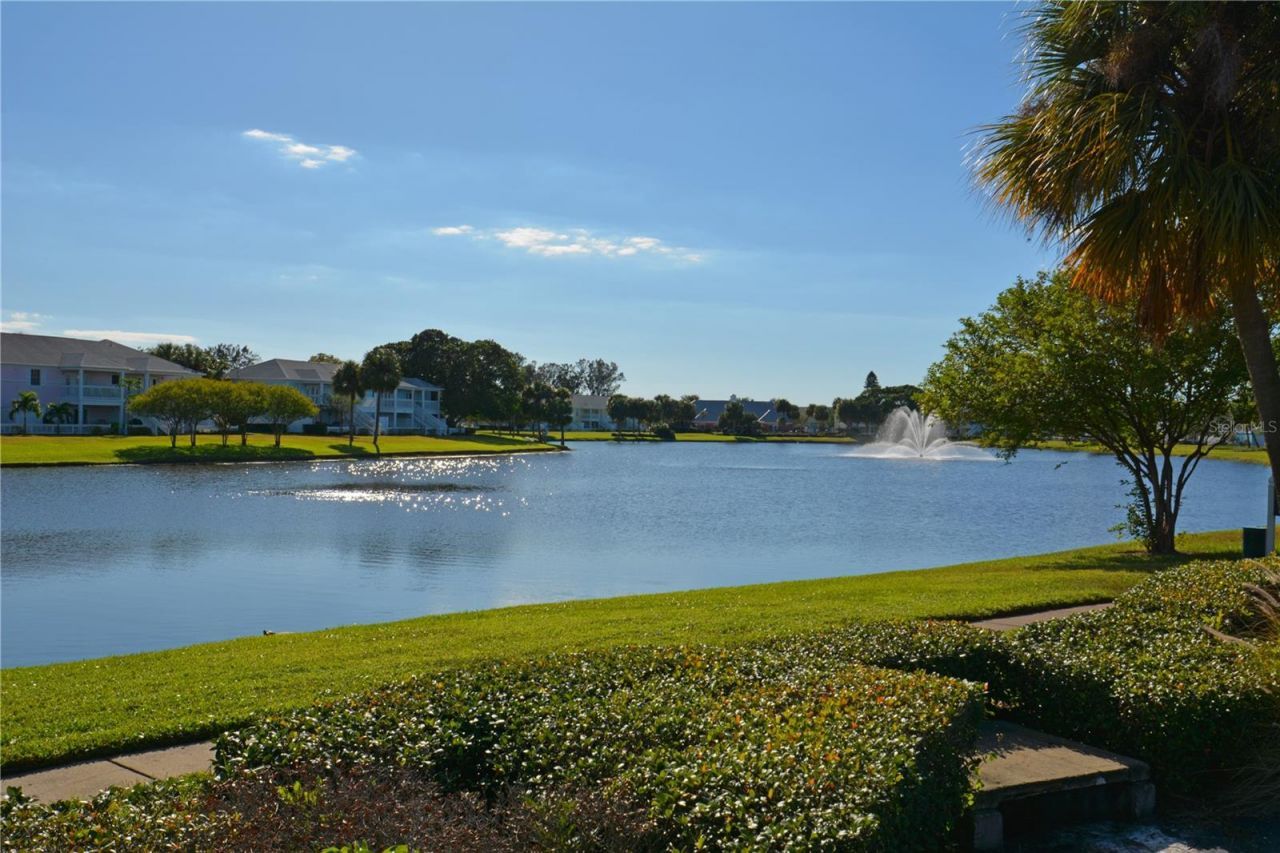 102 Pompano Drive Se, Unit C, Saint Petersburg, FL 33705 Photo