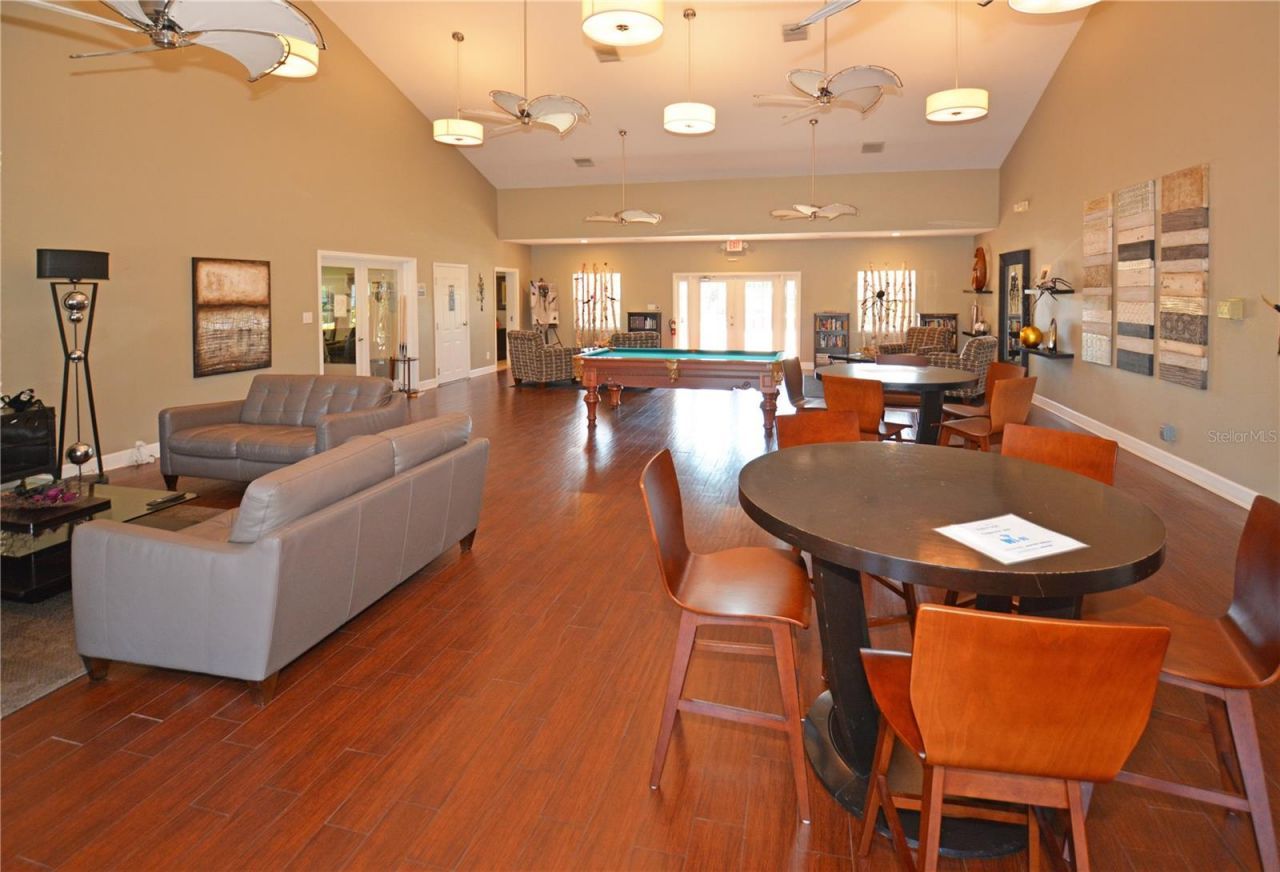102 Pompano Drive Se, Unit C, Saint Petersburg, FL 33705 Photo