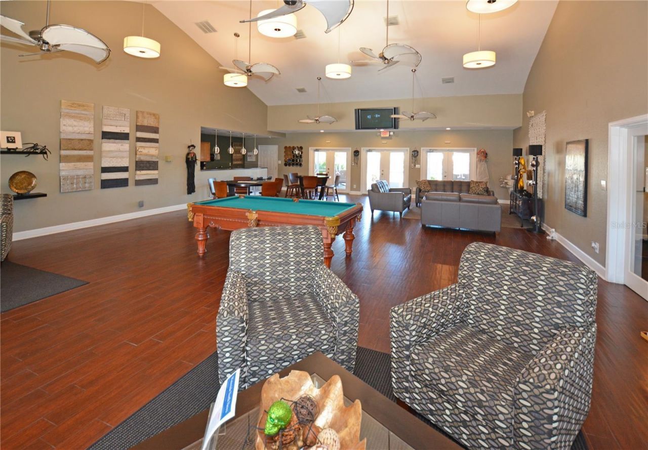 102 Pompano Drive Se, Unit C, Saint Petersburg, FL 33705 Photo