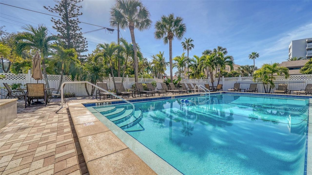 1001 Point Of Rocks Road, Unit 310, Sarasota, FL 34242 Photo