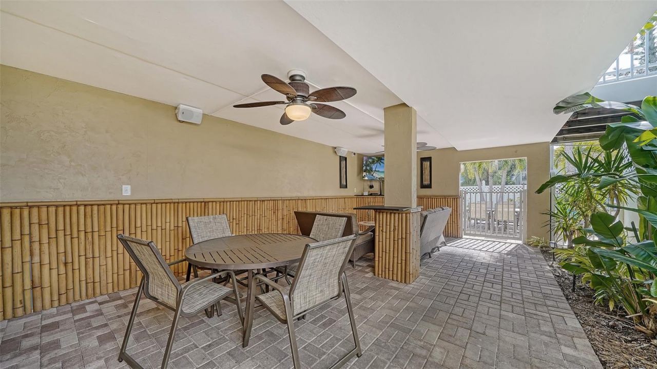 1001 Point Of Rocks Road, Unit 310, Sarasota, FL 34242 Photo