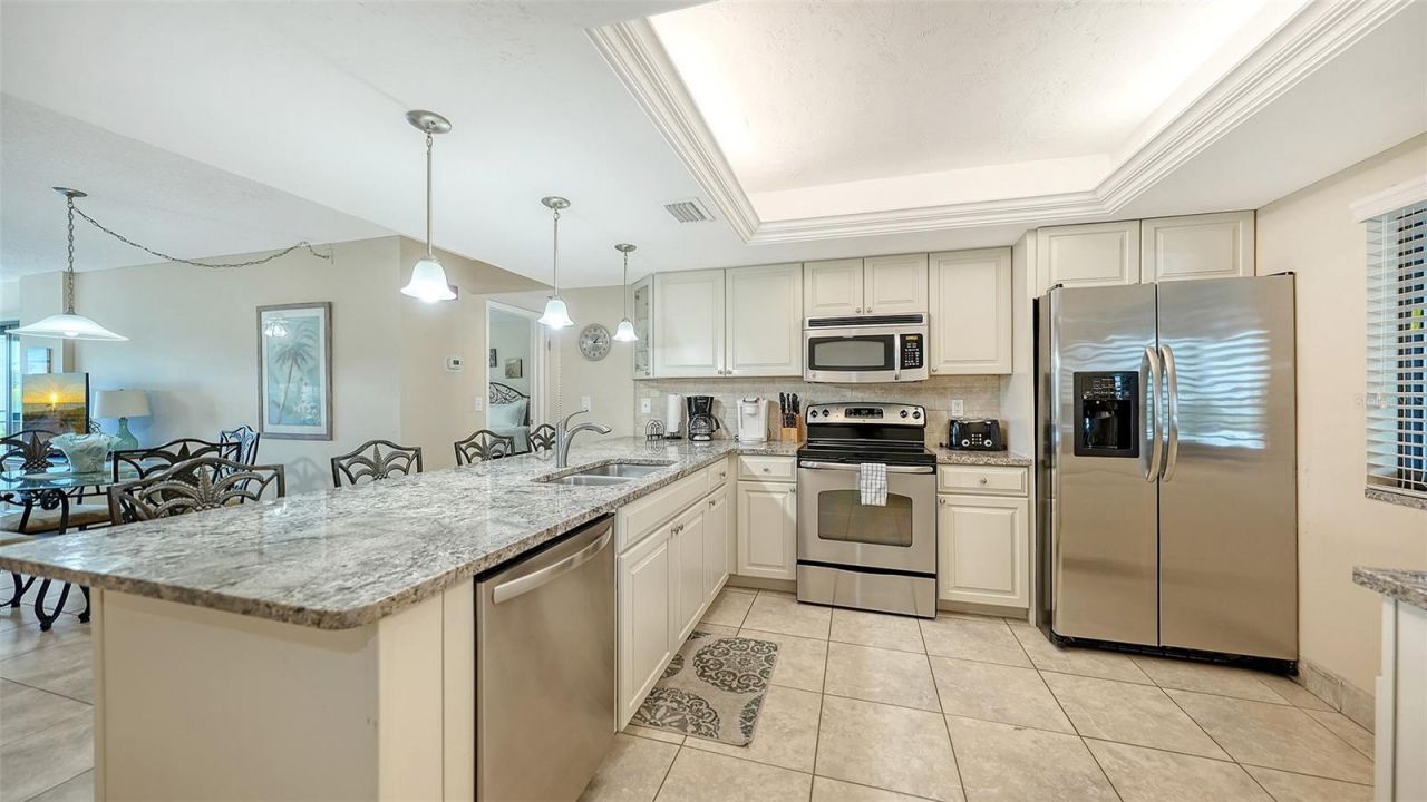 1001 Point Of Rocks Road, Unit 310, Sarasota, FL 34242 Photo