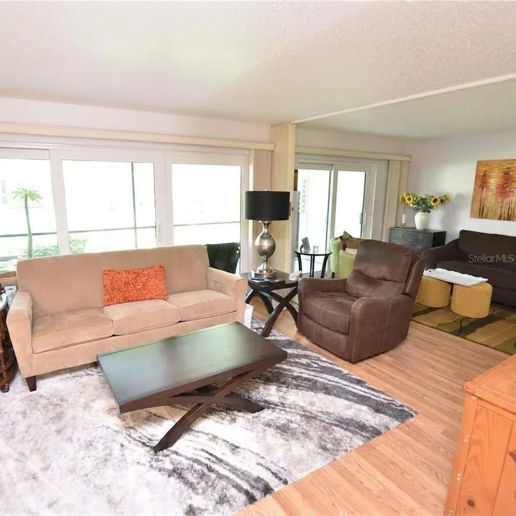 4626 Ringwood Meadow, Unit 25, Sarasota, FL 34235 Photo