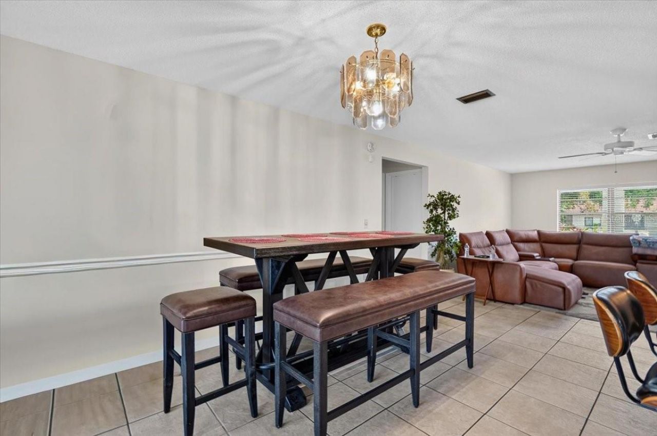 5031 Brandeis Circle S, Sarasota, FL 34243 Photo