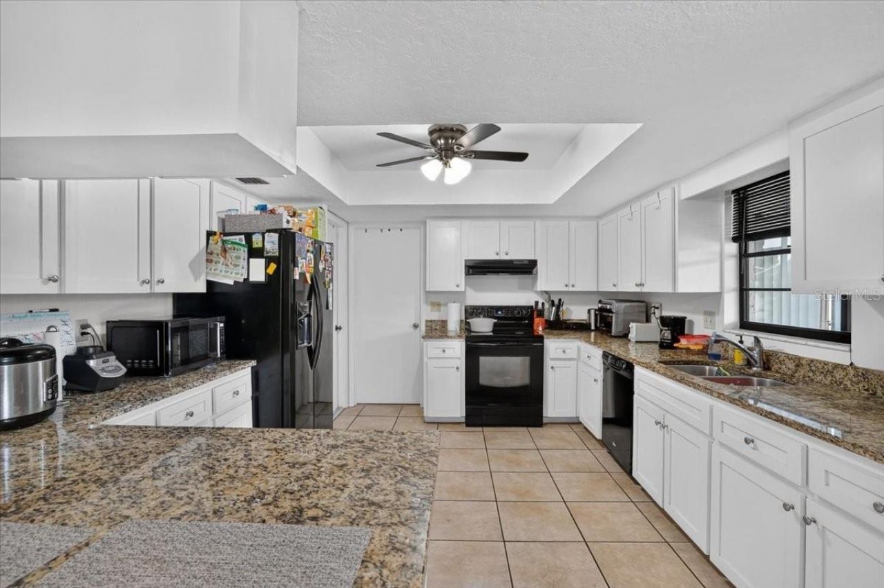 5031 Brandeis Circle S, Sarasota, FL 34243 Photo