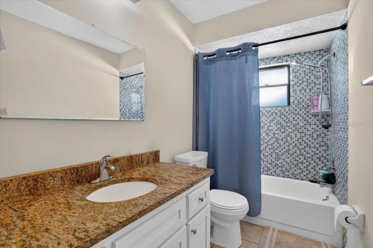 5031 Brandeis Circle S, Sarasota, FL 34243 Photo