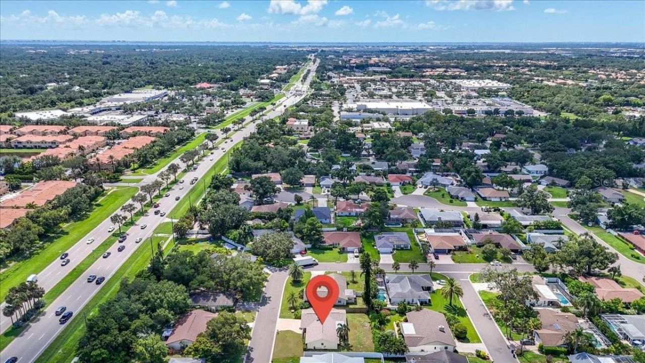 5031 Brandeis Circle S, Sarasota, FL 34243 Photo