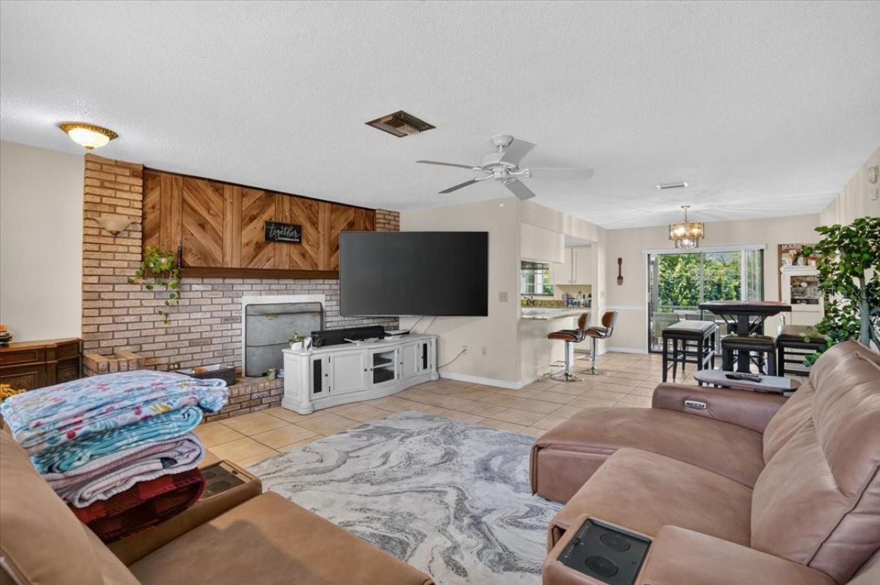 5031 Brandeis Circle S, Sarasota, FL 34243 Photo