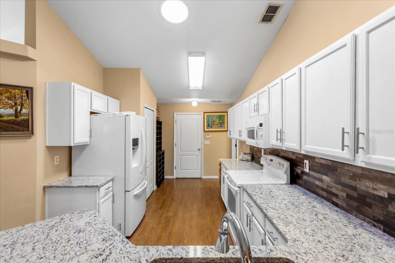 10217 Spring Moss Avenue , Clermont, FL 34711 Photo