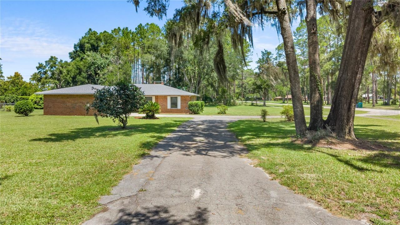 1108 SW 2nd Avenue , Chiefland, FL 32626 Photo