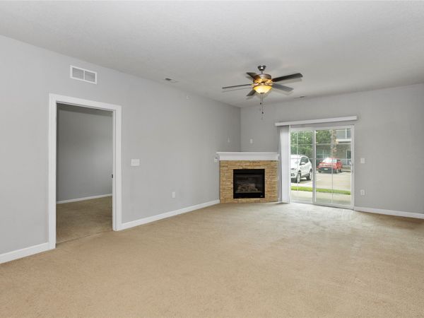 8350 EP True Parkway, Unit 3103, West Des Moines, IA 50266