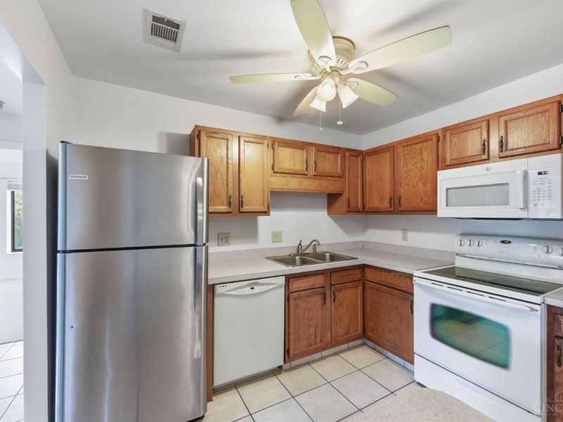 3004 Glenmore Avenue, Unit 311, Cincinnati, OH 45238 Photo 11