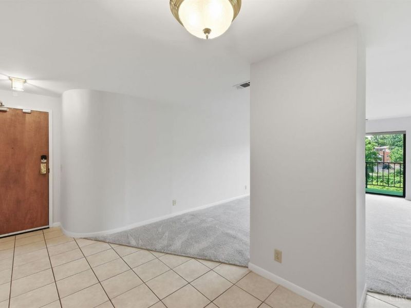 3004 Glenmore Avenue, Unit 311, Cincinnati, OH 45238 Photo 6