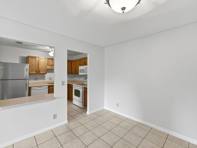 3004 Glenmore Avenue, Unit 311, Cincinnati, OH 45238 Photo 8