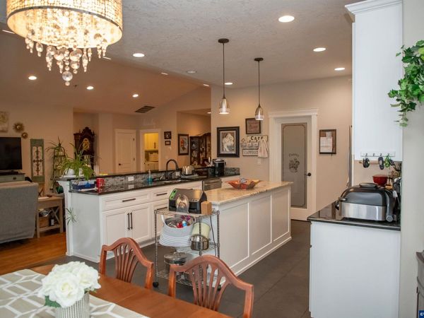 3046 Elliot St NW, Salem, OR 97304