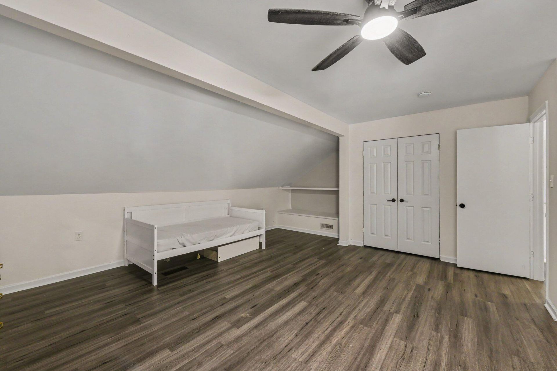 2076 Wild Flower Lane Photo 23