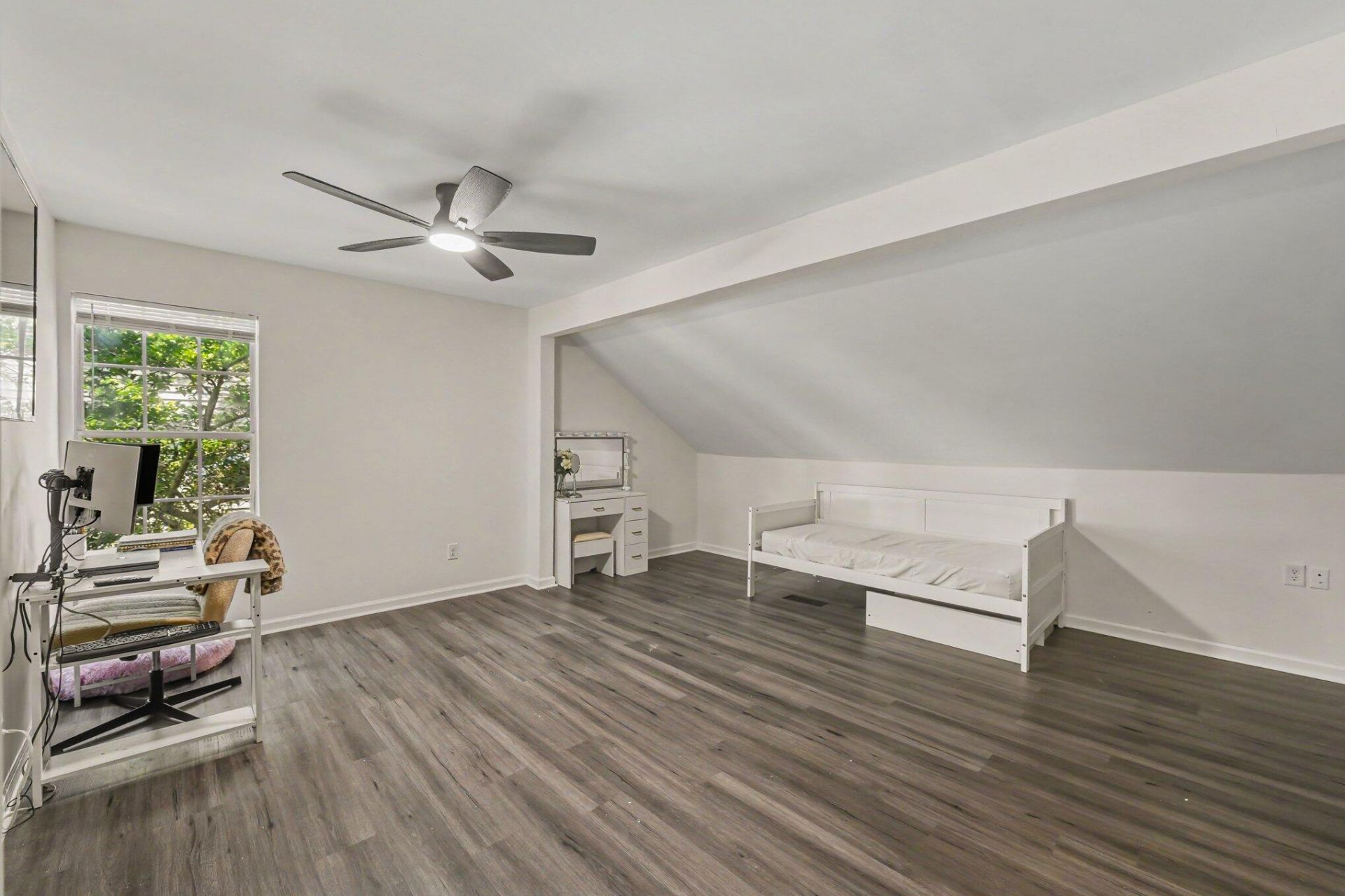 2076 Wild Flower Lane Photo 24