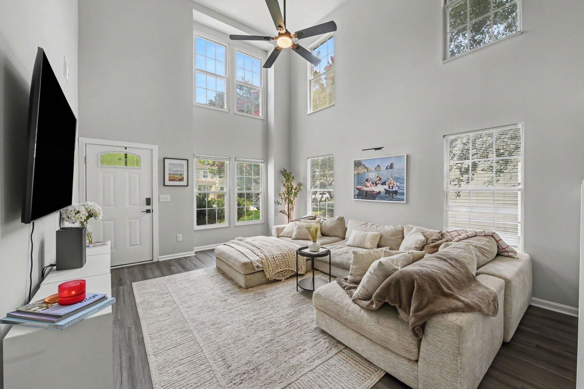 2076 Wild Flower Lane Photo 7