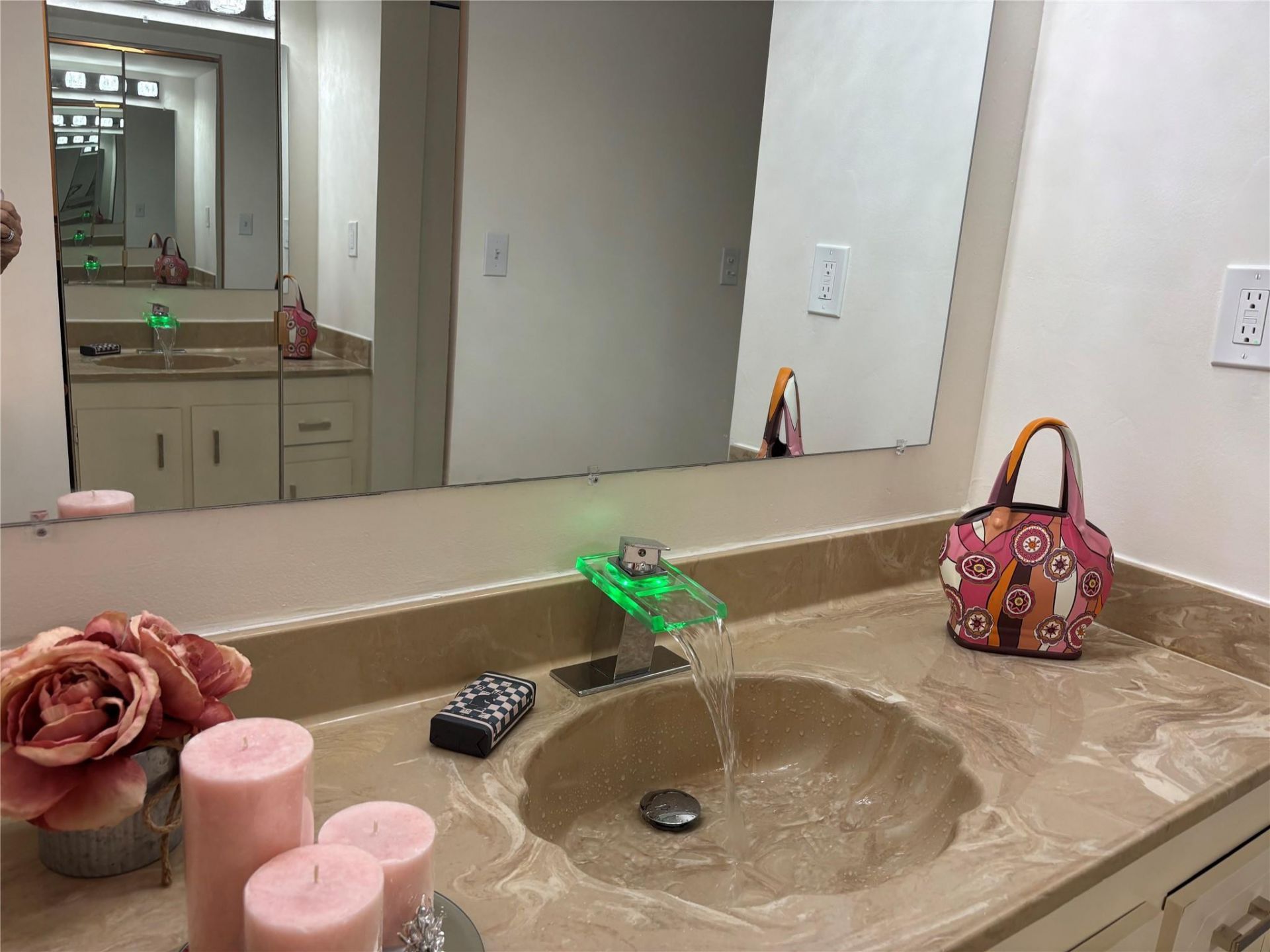 1100 Saint Charles Place, Unit 313, Pembroke Pines, FL 33026 Photo